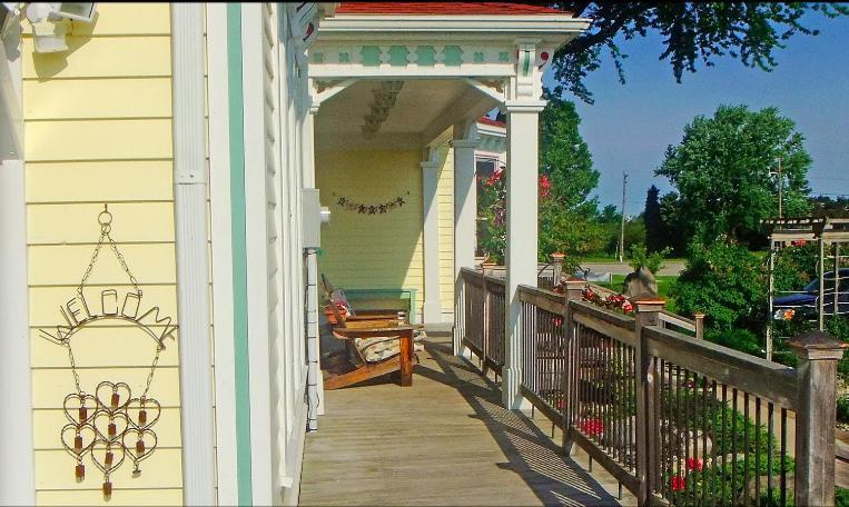 Country Hermitage Bed & Breakfast Acme Екстериор снимка