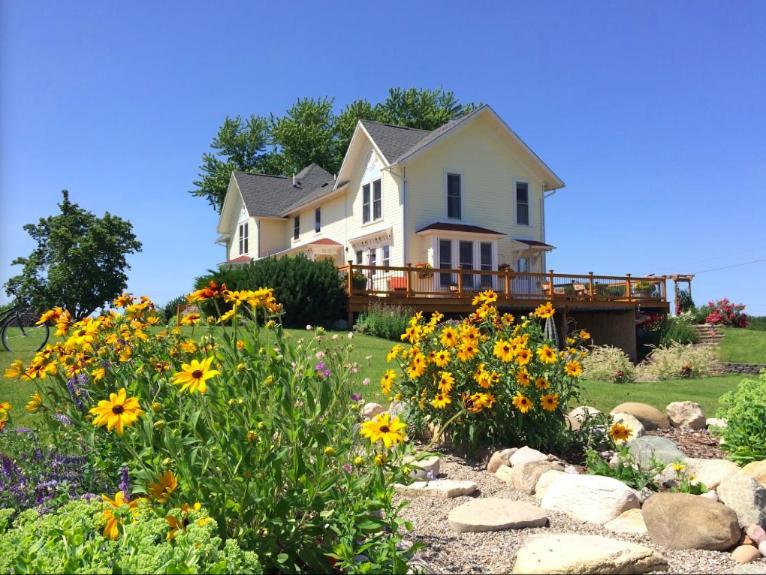 Country Hermitage Bed & Breakfast Acme Екстериор снимка